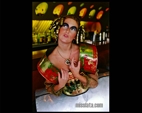 &copy; Miss Lata :: Recycling Artist :: Workshops :: Shows :: Costumes :: Accesories